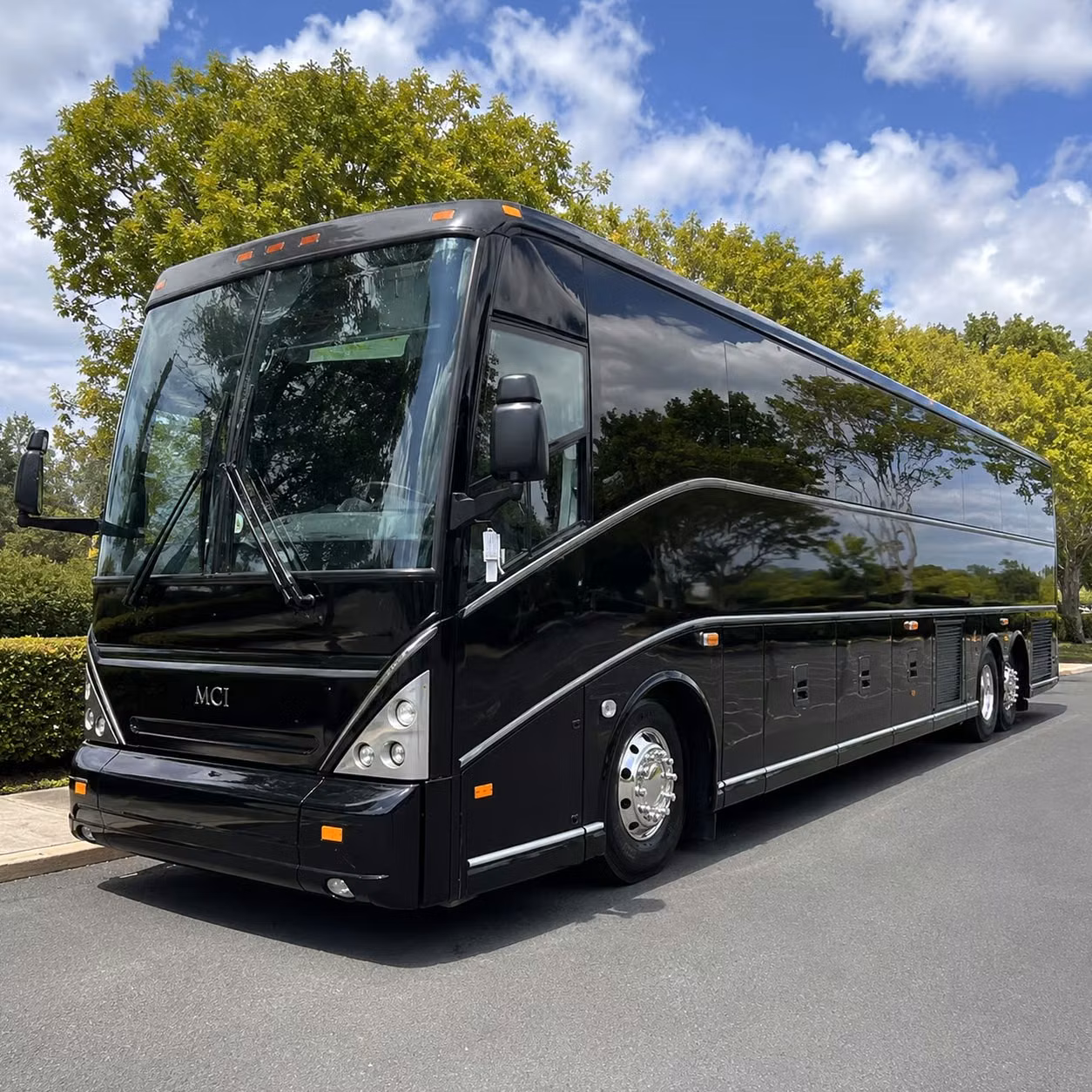 what makes charter buses the right choice for military operations near yonkers